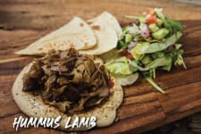 Hummus með lambi