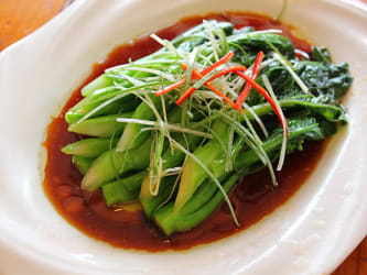 25. Pönnusteikt grænmetis vegan blanda (kungpao / hvítlauks)