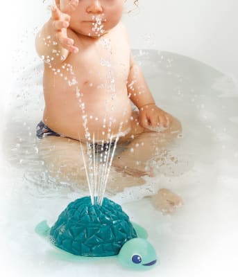 Skjaldbaka með gosbrunn