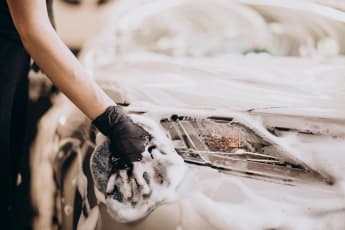 Vönduð þrif að innan og utan og bón hjá  Auto Detail