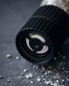 Nicolas Vahé salt og pipar