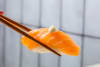 10 stk lax nigiri með hvítlauk