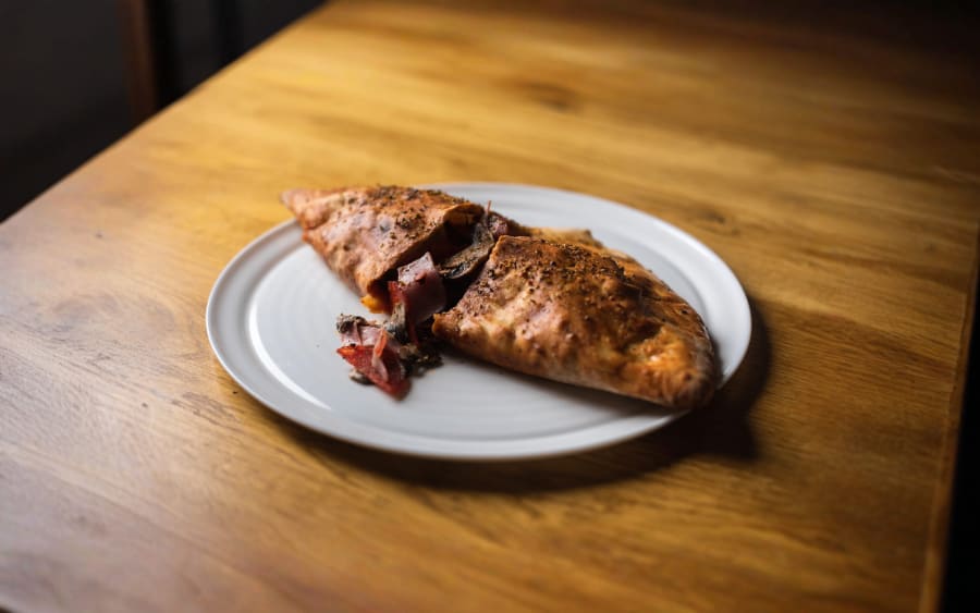 Calzone (m)(g)