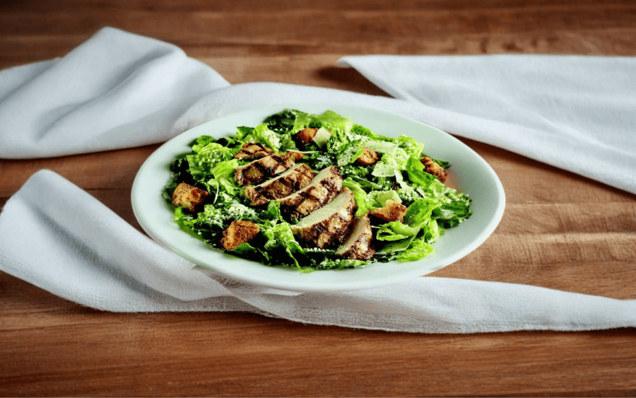 KJÚKLINGA CAESAR SALAT