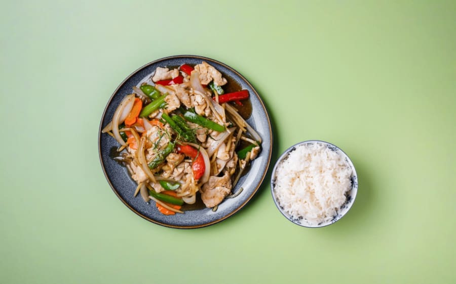 WO6 - Steiktur Kjúklingur með Teriyaki eða Karrý