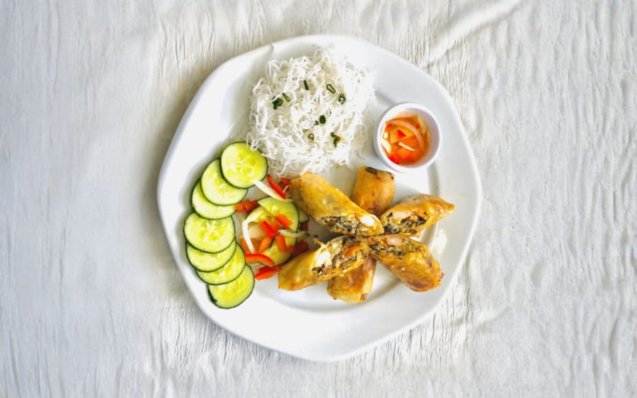 25.  Chả nem hải sản (sjávar vorrúllur) seafood spring rolls (3stk)