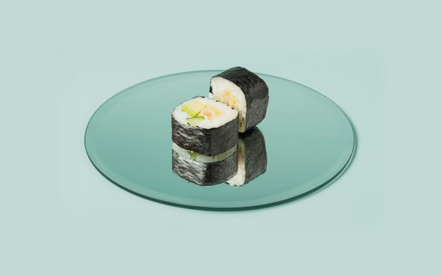 Maki tempura shrimp & avocado (2)