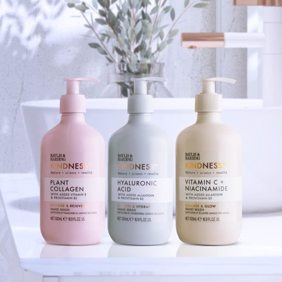 Baylis & Harding Kindness + Plant Collagen, Rose Water & Coconut Milk Fragrance,Cleanse & Rejuvenate Bað- og Sturtusápa 500 ml