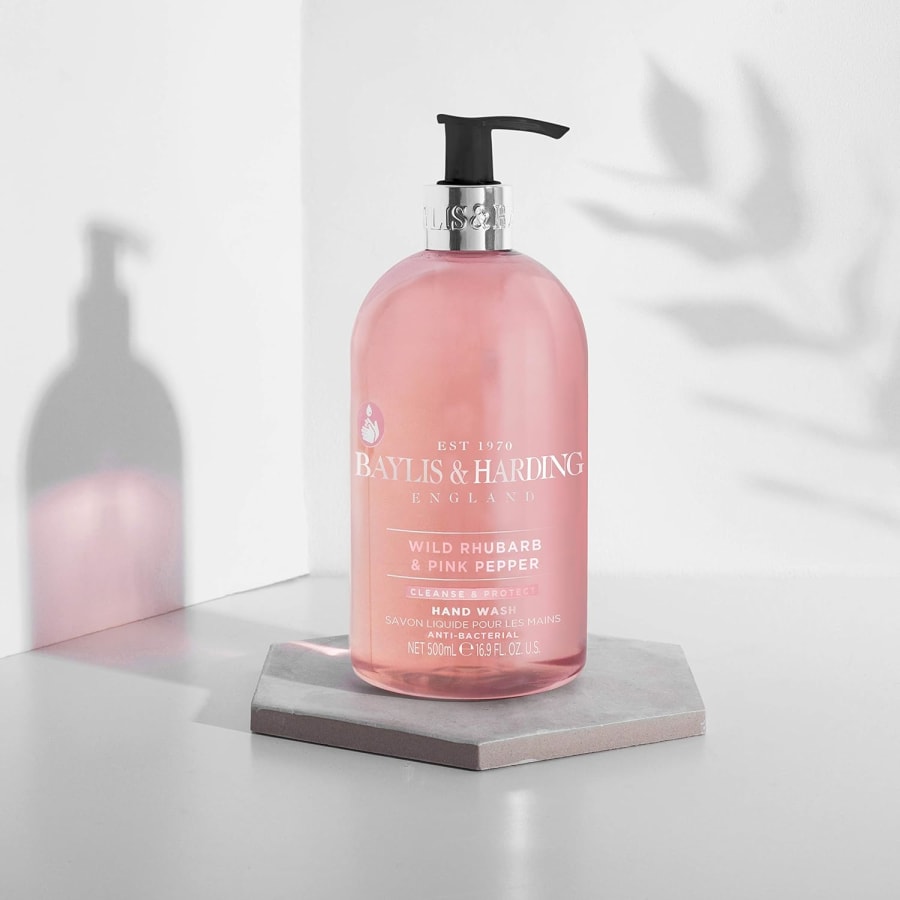 Baylis & Harding Viltur Rabbarbari og Bleikur Pipar Anti-Bacterial Hand Sápa, 500 ml