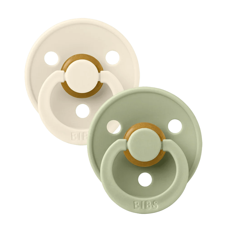 Colour symmetric snuð 2 Pack – Ivory/Sage st 1