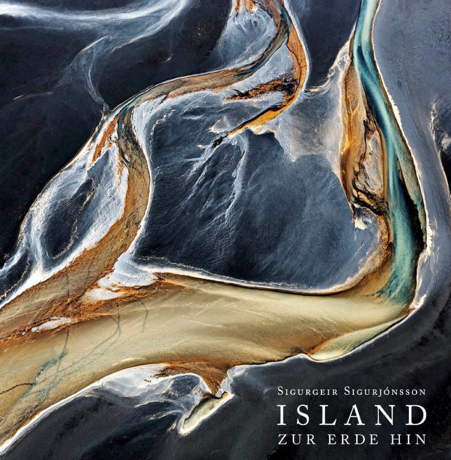 Island - zur Erde hin