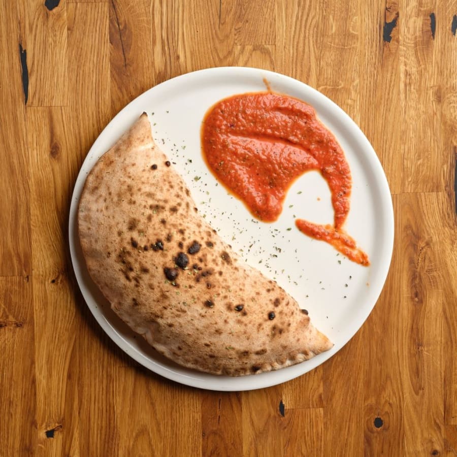 J - Calzone