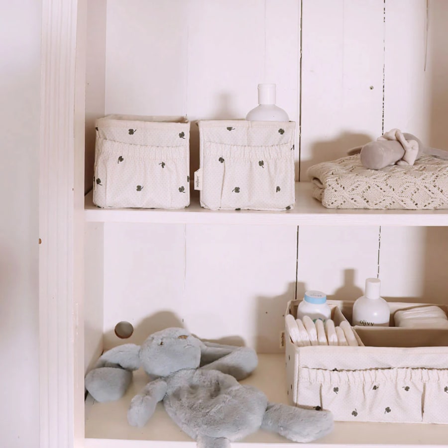 Lucy nursing organizer – Specks of luck