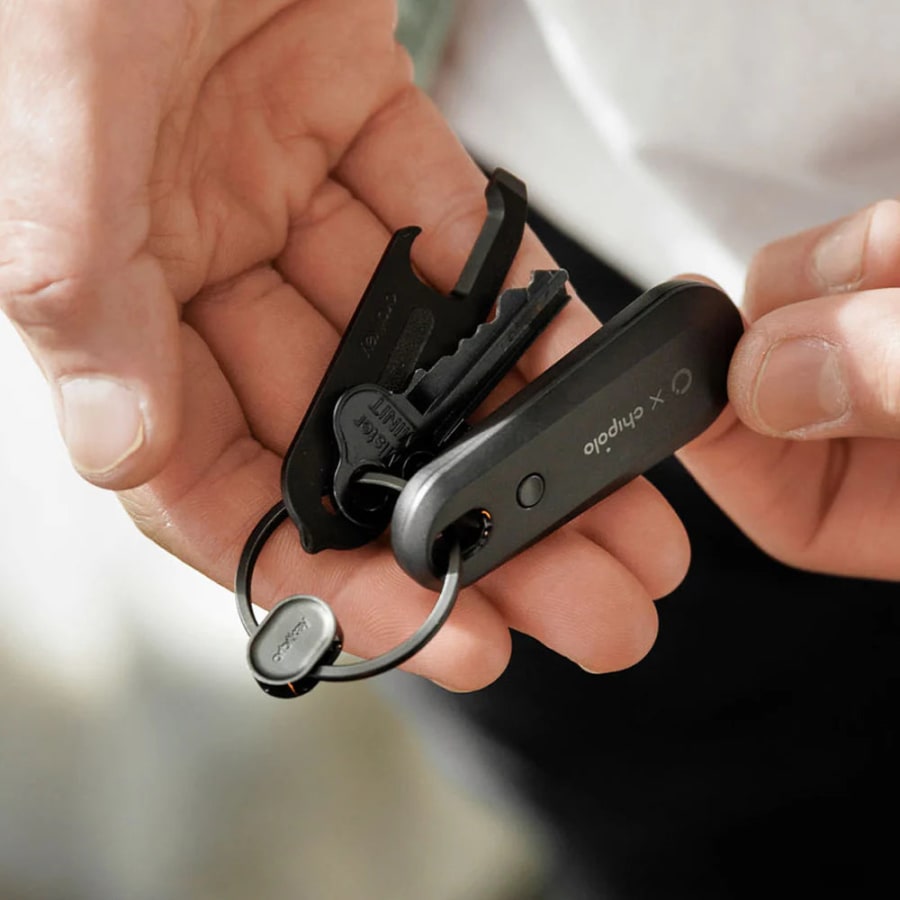 Lyklakippu Tracker - Black