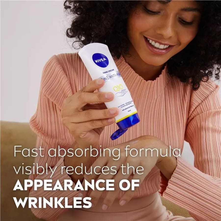 Nivea Q10 3 in 1 Handáburður sem vinnur gegn öldrunareinkennum húðarinnar 100 ml