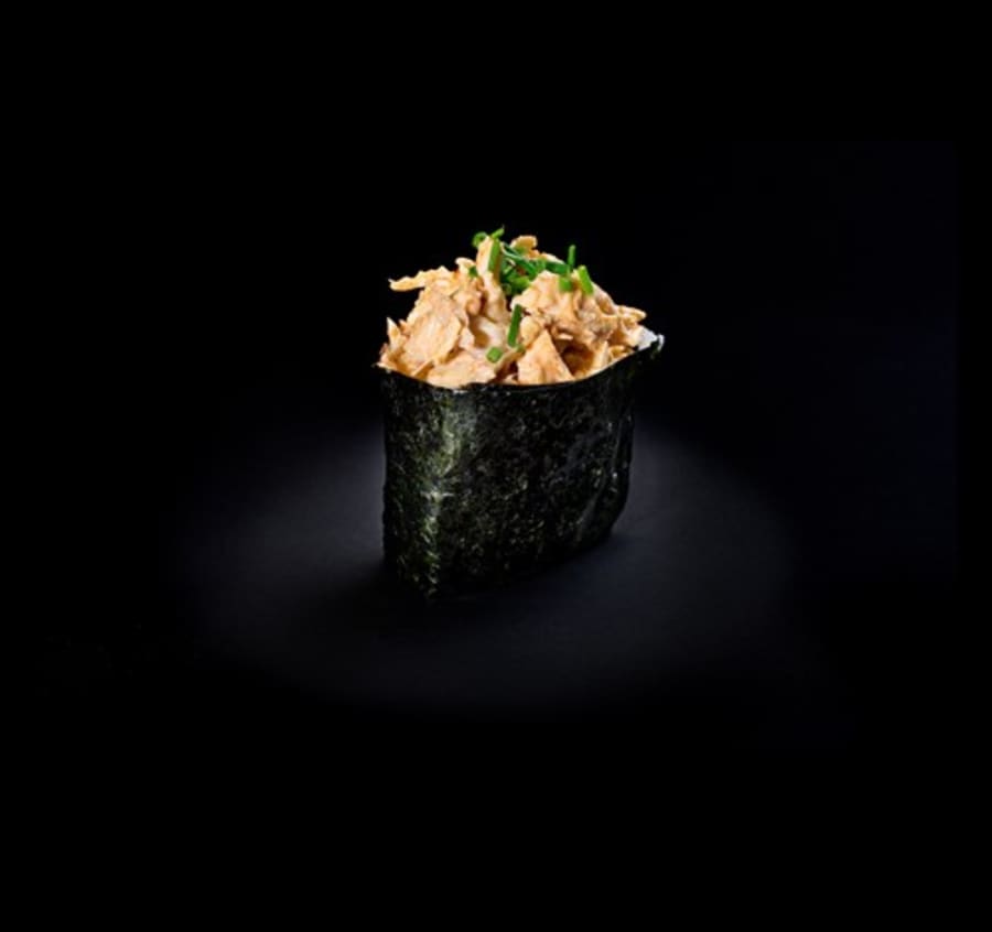 Kjúklingasalat nigiri