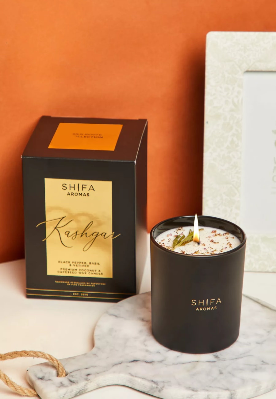Shifa Aromas Kashgar Ilmkerti í svörtu glasi 30 cl