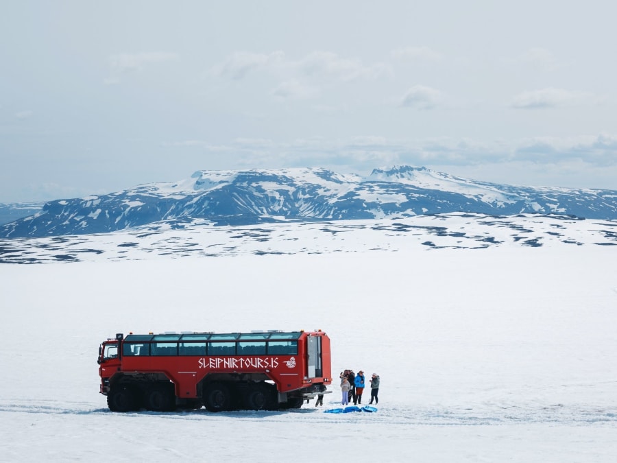 Íshella og jöklaskoðun með Sleipni