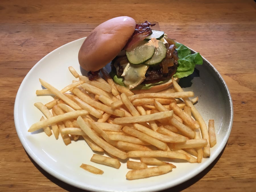 Steikarborgari // Steakburger