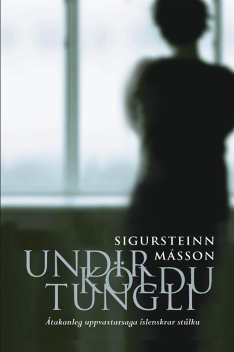 Undir köldu tungli