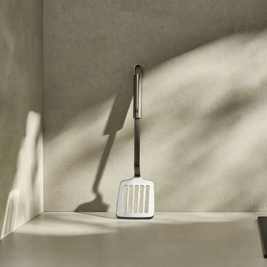 Zwilling Pro spaði