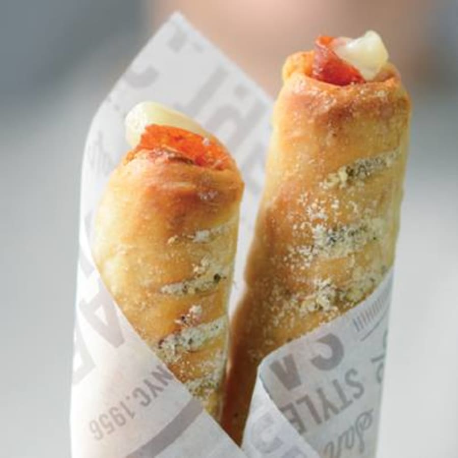 Ekta 12 tommu New York pizza hjá Sbarro 