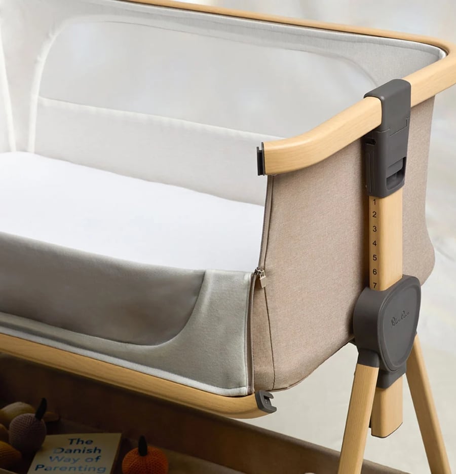 Silver Cross Lunar Co-sleeper sýniseintak